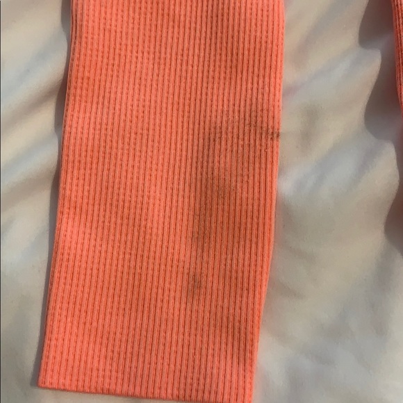 Coral Lululemon longsleeve swiftly tech - size 4 - Picture 3 of 4